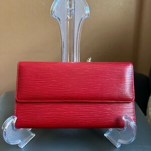 AUTHENTIC LOUIS VUITTON EPI TRI FOLD WALLET